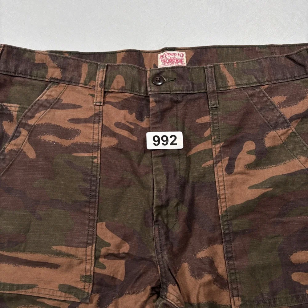 Levis adjustable however streetwear